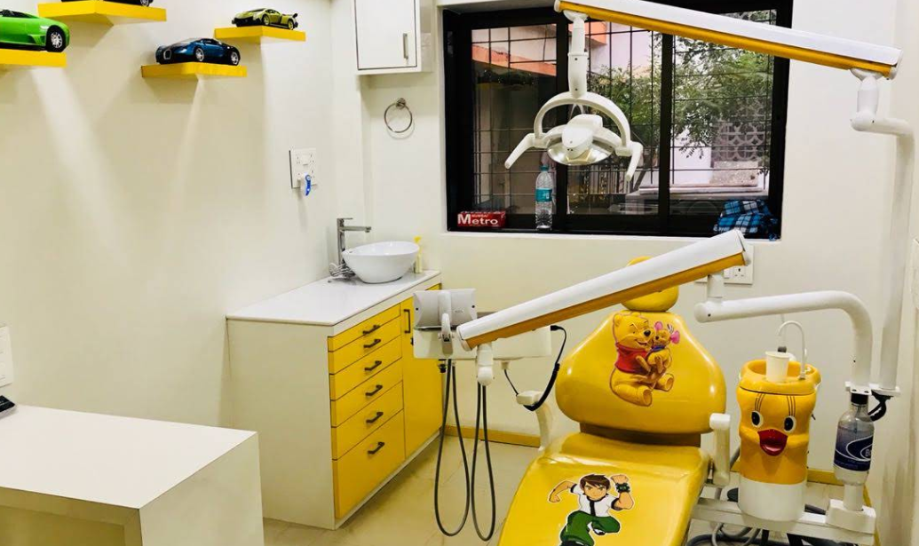 Child-friendly yellow dental operatory